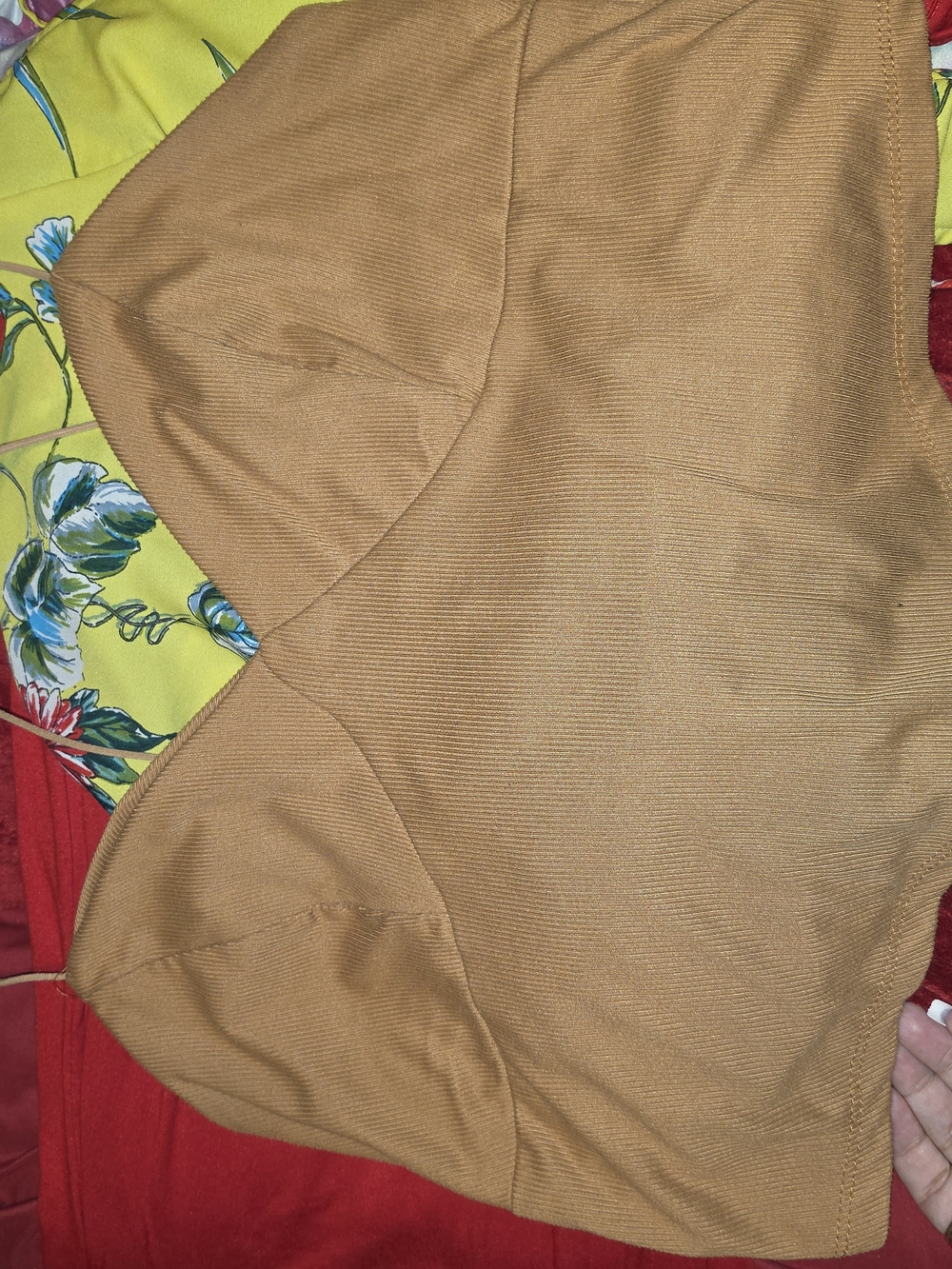 Women’s Stretch Ribbed Tank Top in Camel